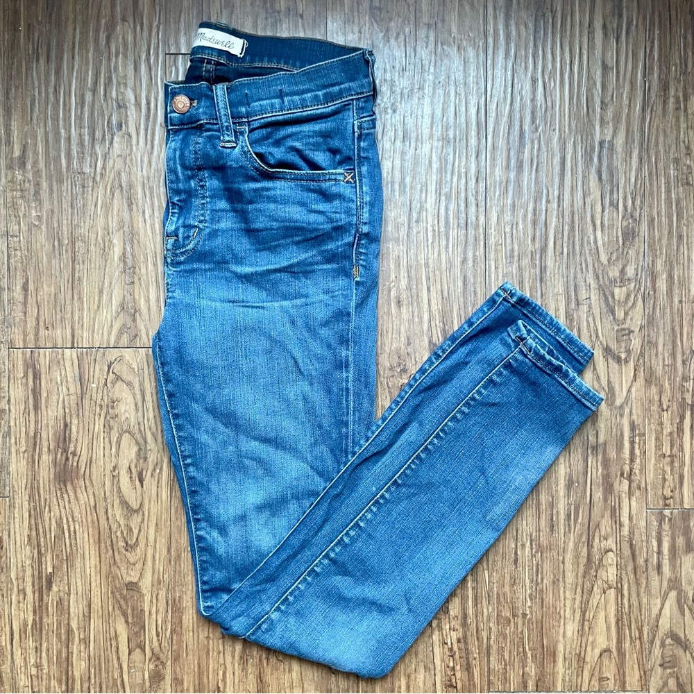Madewell Mid-Rise Roadtripper Authentic Jeans (26)